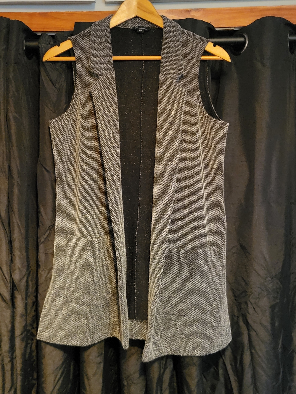 Black & White Knit Vest - Women's
